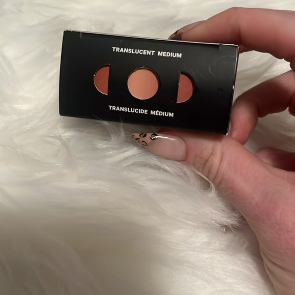 Brand new milk makeup pore eclipse setting powder in medium - Picture 6 of 6